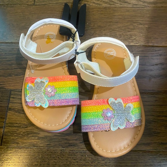 GIRLS SANDALS 🌈 - Picture 1 of 1